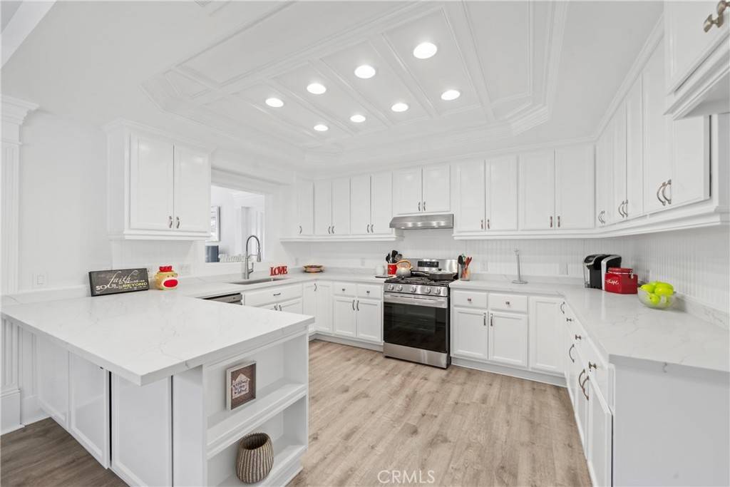 Costa Mesa, CA 92627,2214 Avalon ST