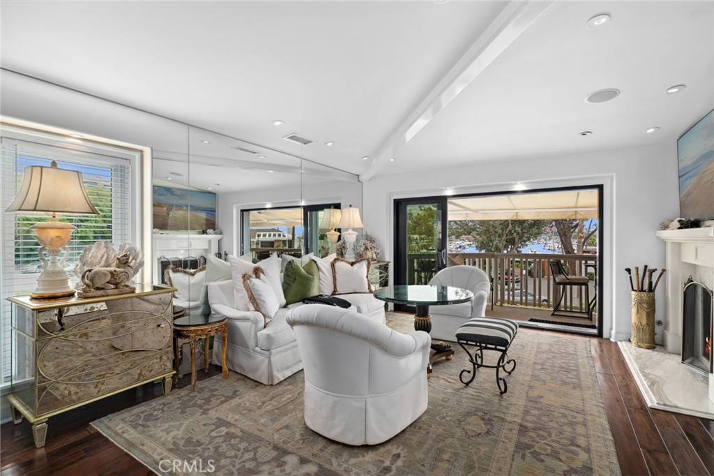 Newport Beach, CA 92660,1030 Bayside Cove #702