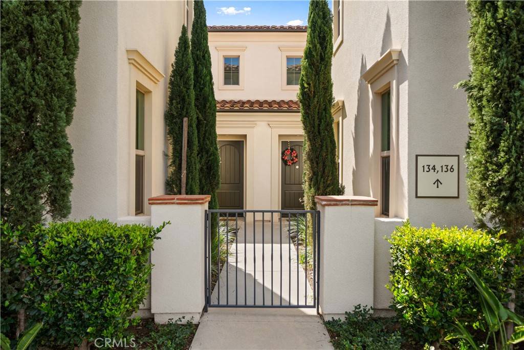 Irvine, CA 92620,134 Canvas
