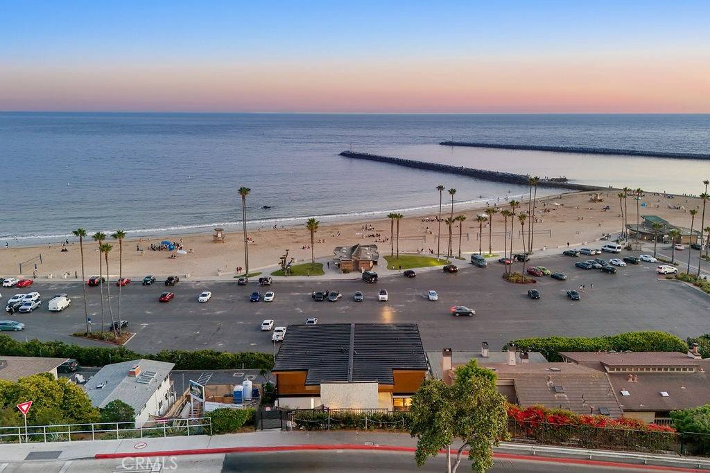 Corona Del Mar, CA 92625,3047 Ocean BLVD