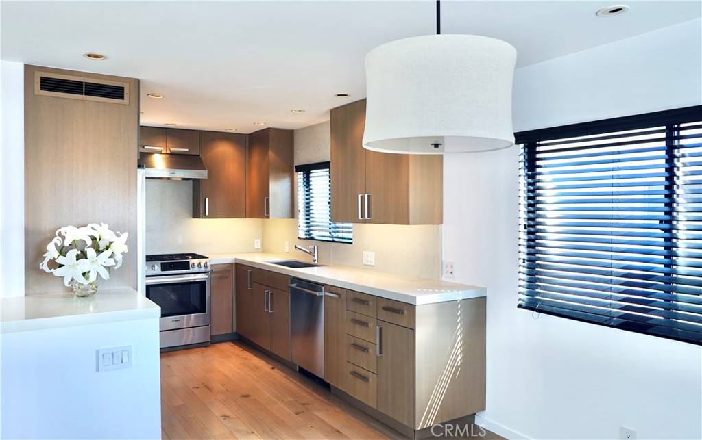 Corona Del Mar, CA 92625,604 1/2 Poinsettia AVE