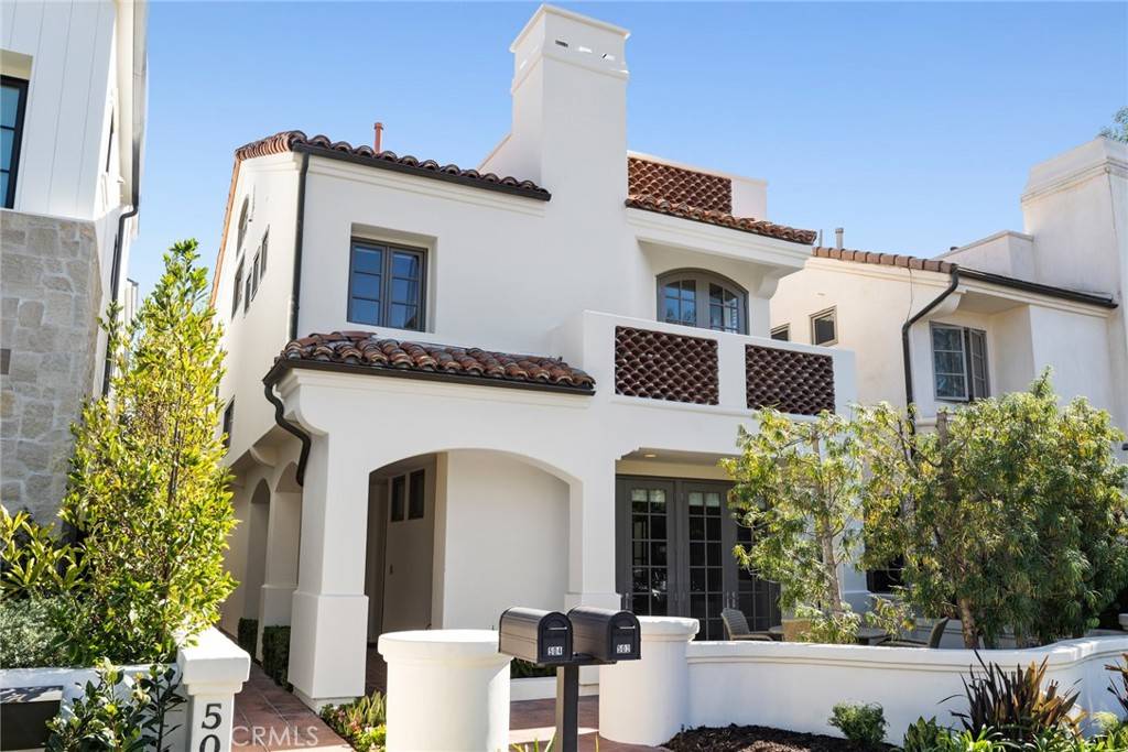 Corona Del Mar, CA 92625,502 Goldenrod AVE #1