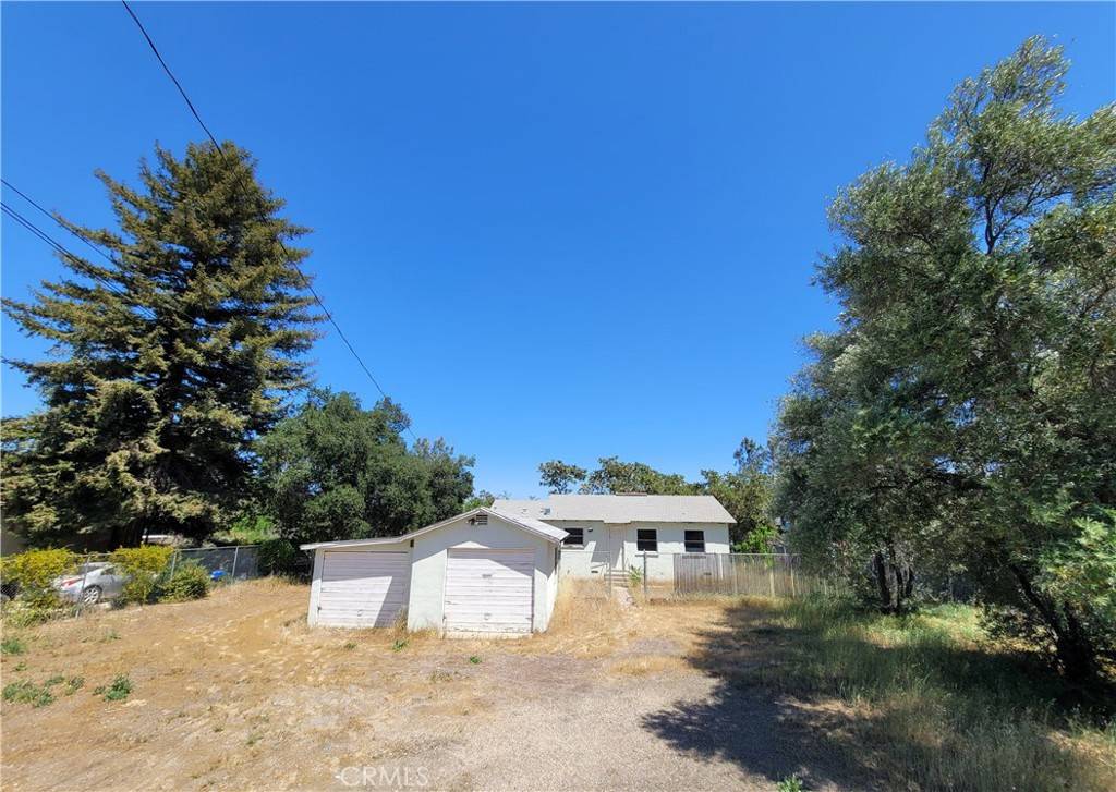 Paso Robles, CA 93446,727 1/2 26th ST