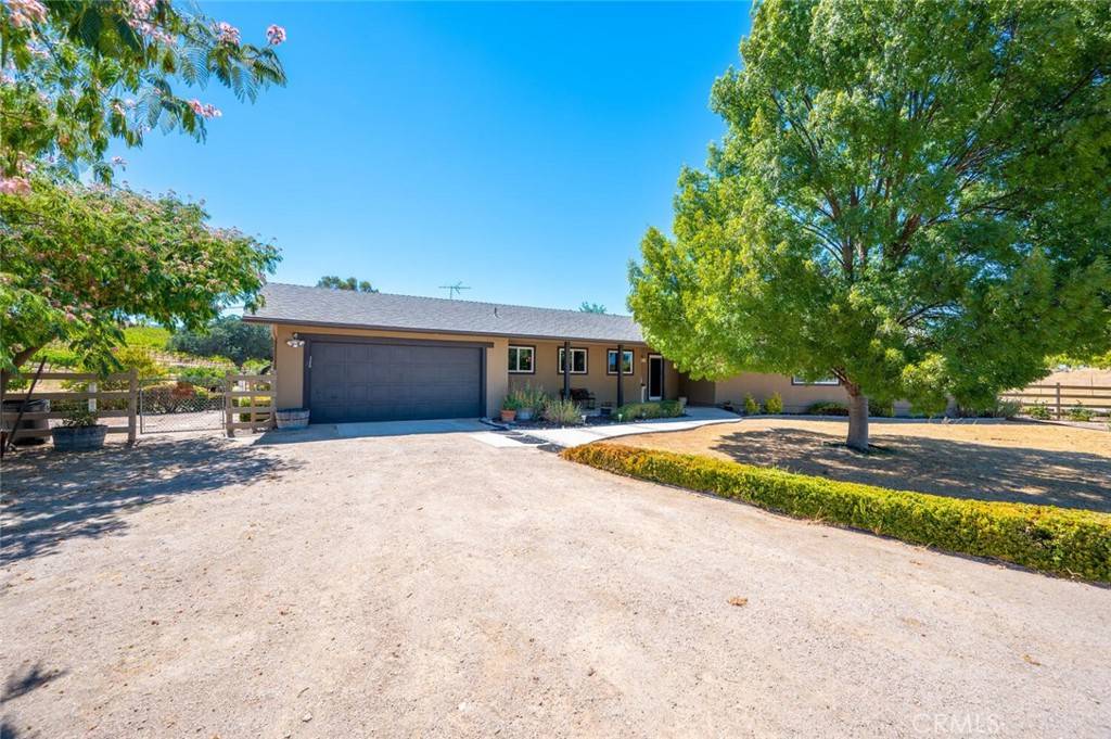 Paso Robles, CA 93446,5885 Mustard Creek RD