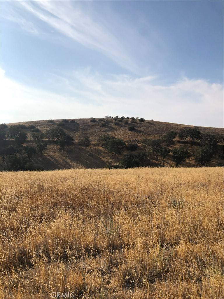 Paso Robles, CA 93446,4 Maverick Way