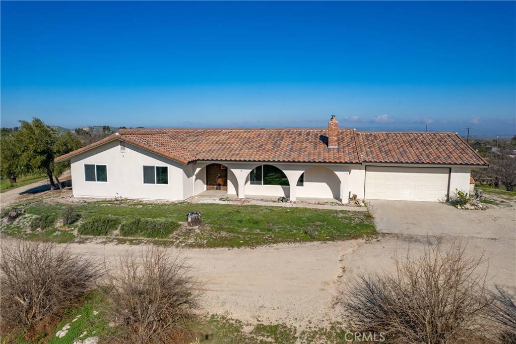 Paso Robles, CA 93446,5395 Mustard Creek RD