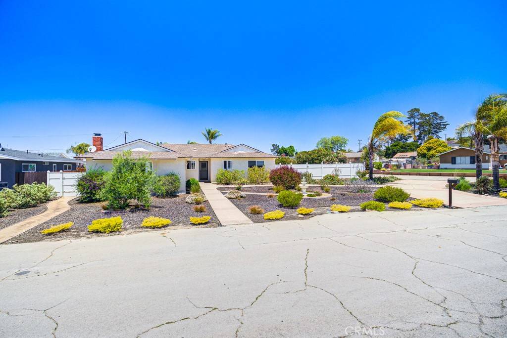 Santa Maria, CA 93455,385 Hassett CT