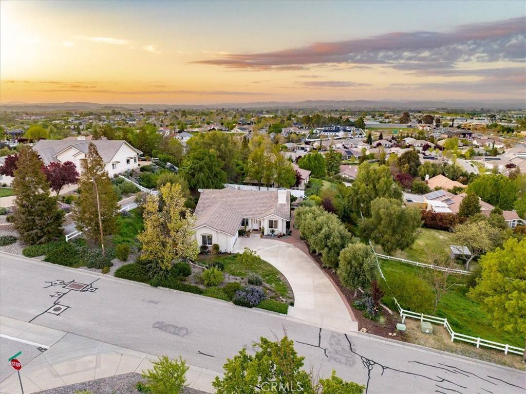 Paso Robles, CA 93446,2035 Promontory PL