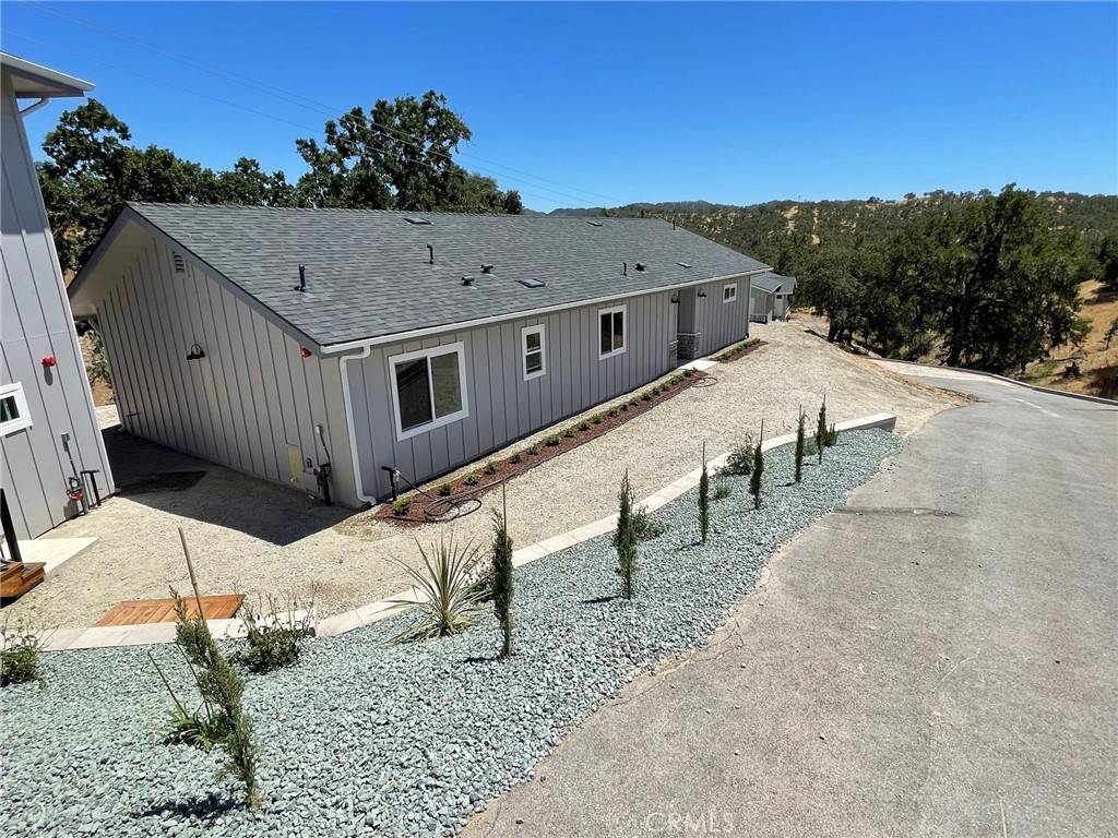 Paso Robles, CA 93446,3660 Lakeside Village DR