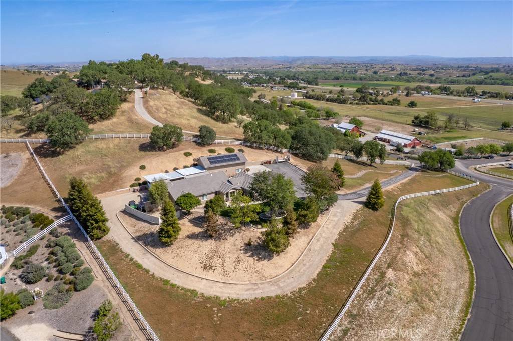 Paso Robles, CA 93446,5025 Heidi WAY