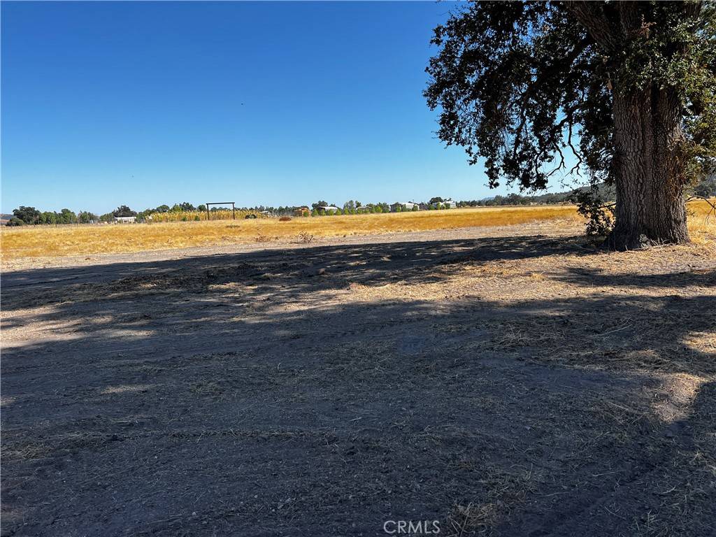 Bradley, CA 93426,68222 Interlake RD