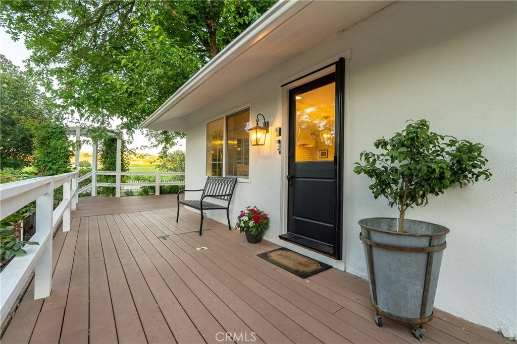 Paso Robles, CA 93446,9480 Chimney Rock RD