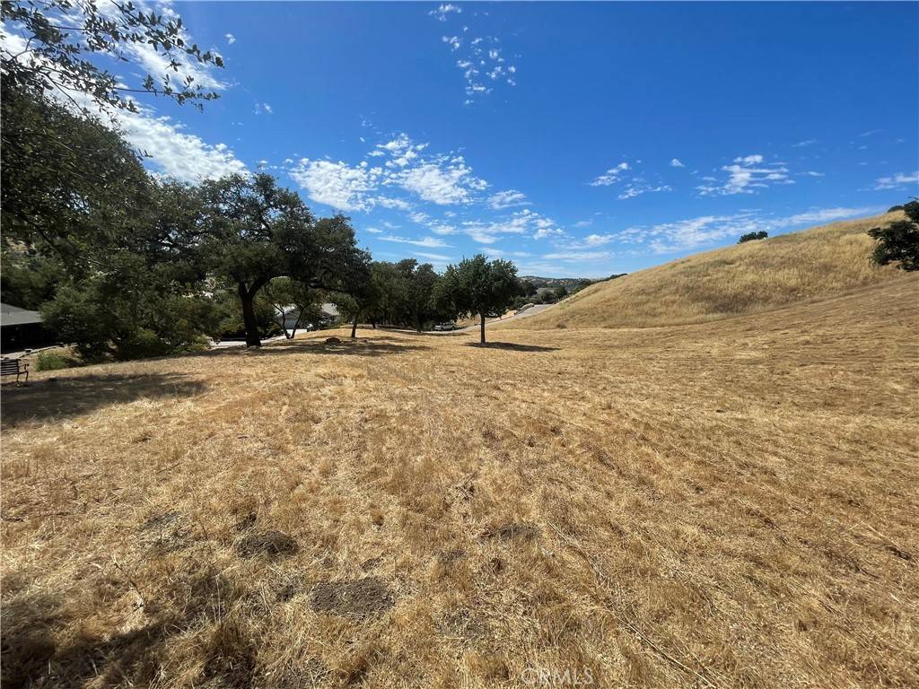 Paso Robles, CA 93446,9978 Sunfish CIR