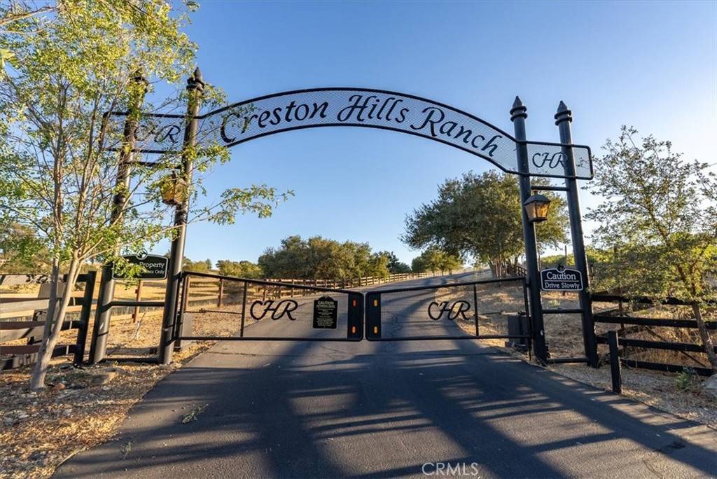 Paso Robles, CA 93446,5745 Iron Gate RD