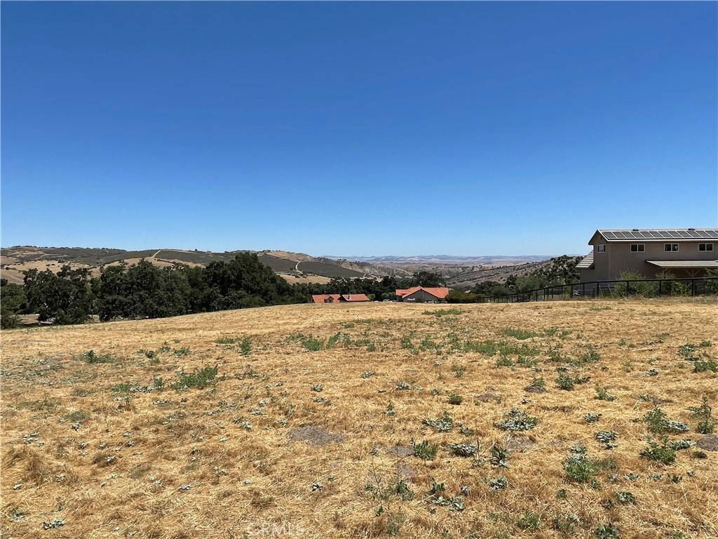 Paso Robles, CA 93446,9999 Bluegill DR