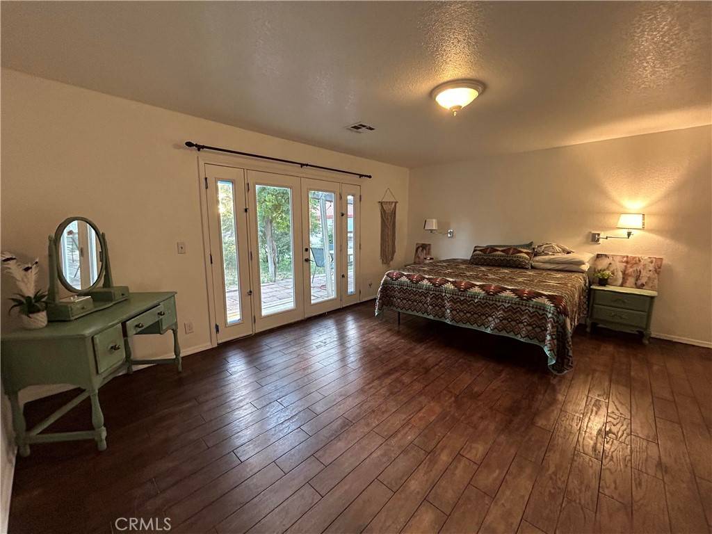 Paso Robles, CA 93446,4675 Whispering Oaks WAY