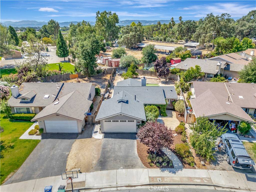 Paso Robles, CA 93446,3393 Oak Knoll DR