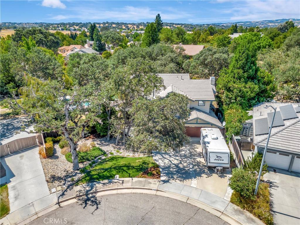Paso Robles, CA 93446,522 Laurelwood DR
