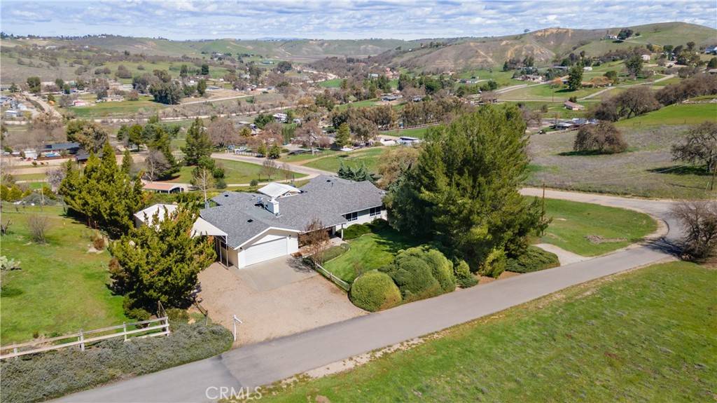 Paso Robles, CA 93446,6270 Wild Horse PL