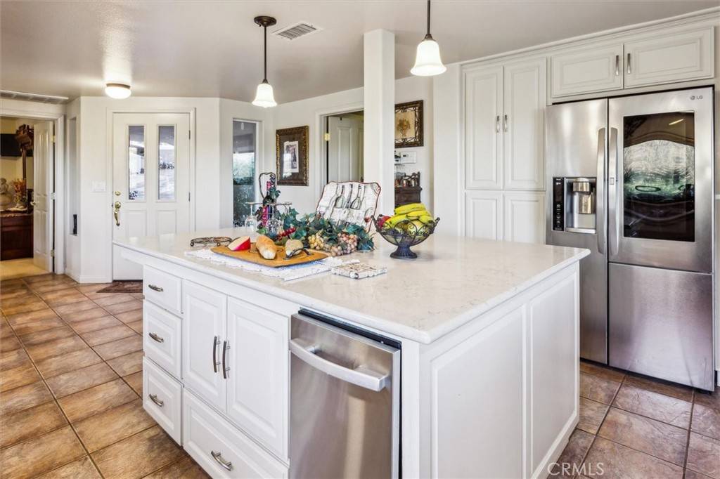 5503 Whispering Pines LN Paso Robles, CA 93446