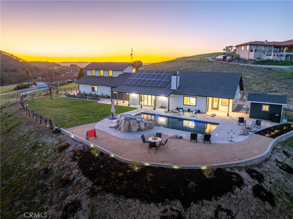 Templeton, CA 93465,210 Cook CT