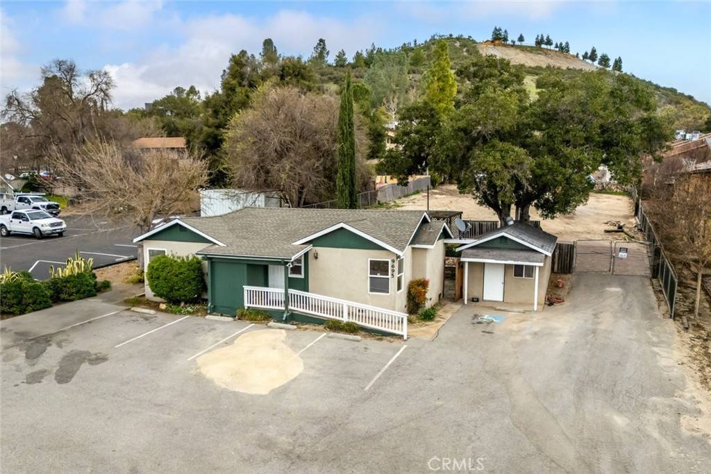 Atascadero, CA 93422,9695 El Camino Real