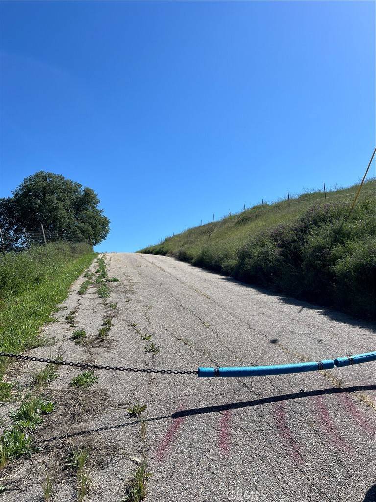 5160 Needs Road Name Paso Robles, CA 93446