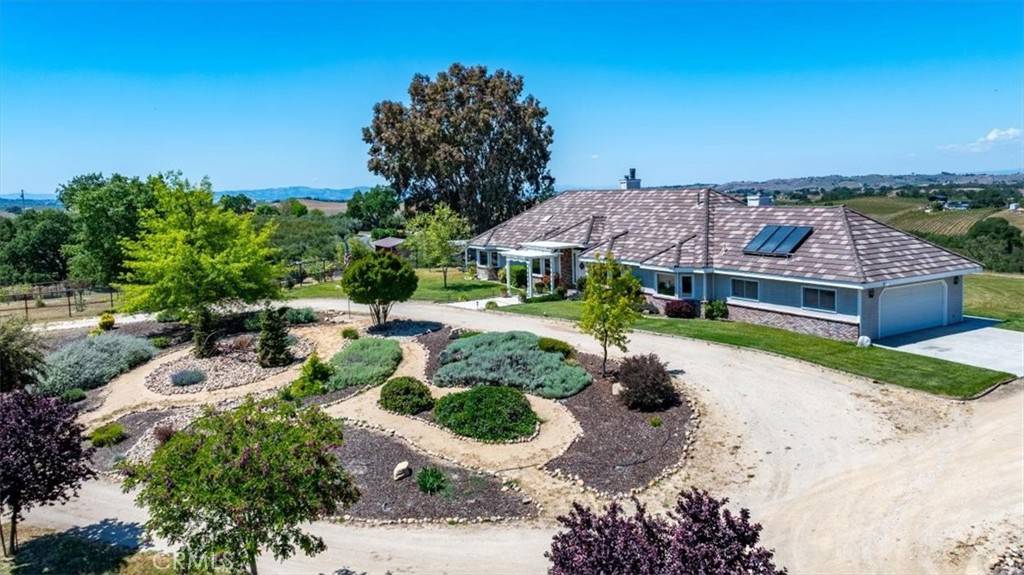 Paso Robles, CA 93446,5995 Vista Del Paso WAY