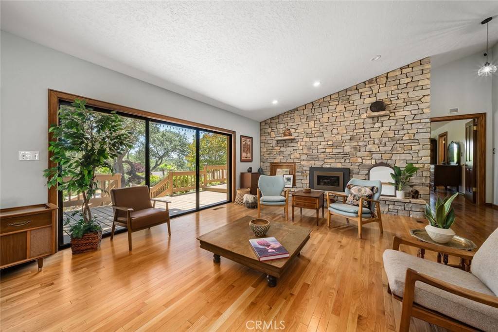 1105 Spanish Camp RD Paso Robles, CA 93446