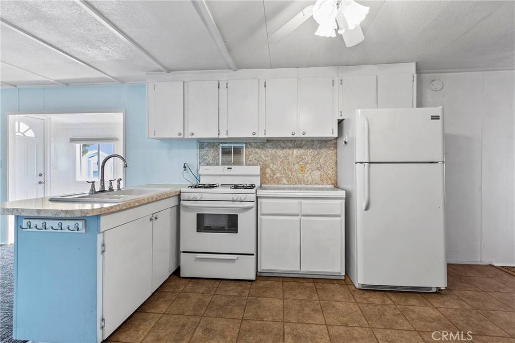 Grover Beach, CA 93433,1370 W Grand Ave #128