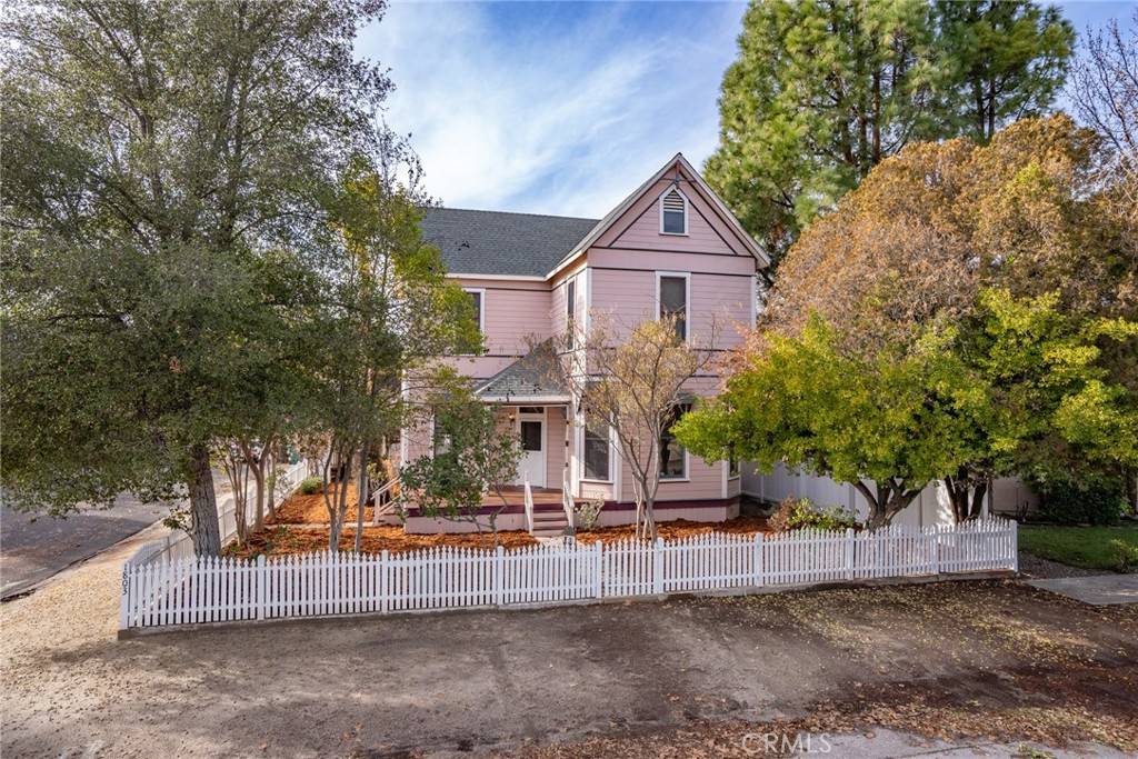 Paso Robles, CA 93446,1803 Pine ST