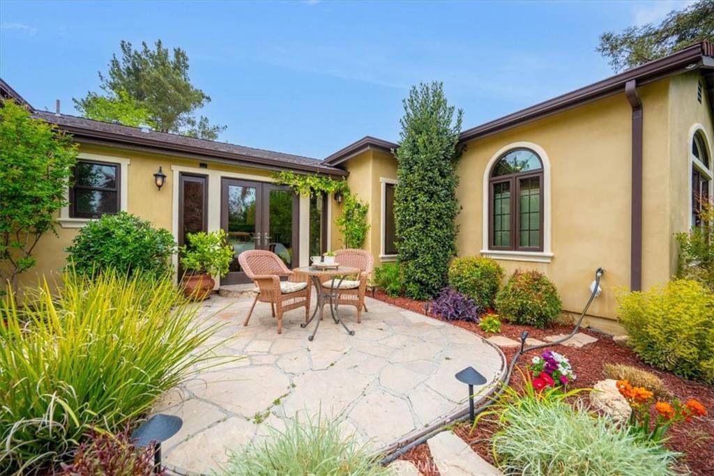 Paso Robles, CA 93446,5631 Lone Pine