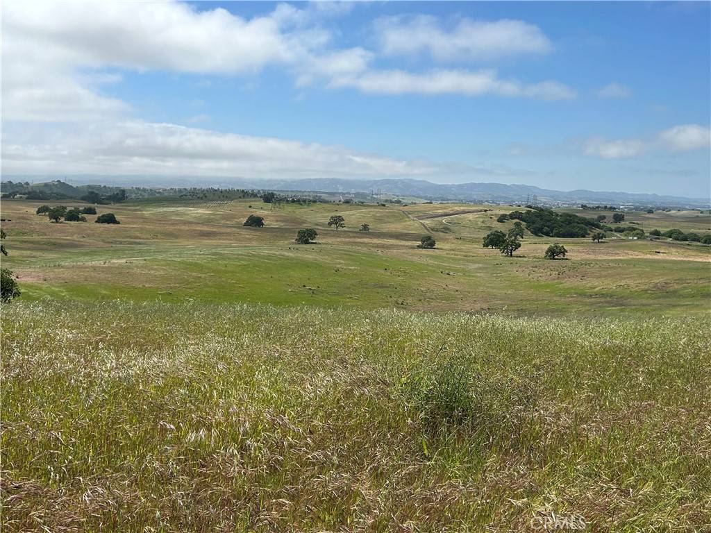Paso Robles, CA 93446,1975 Hidden Acre Ln
