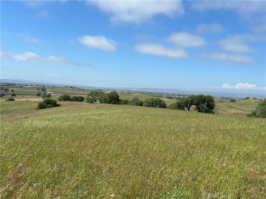 Paso Robles, CA 93446,1975 Hidden Acre Ln