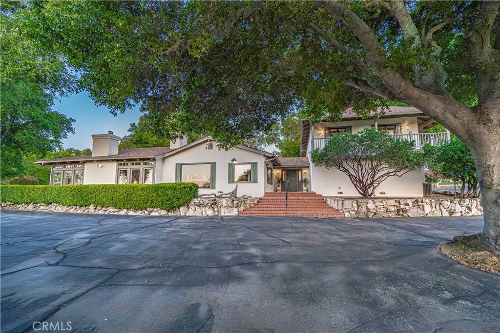 Paso Robles, CA 93446,5161 Vineyard DR