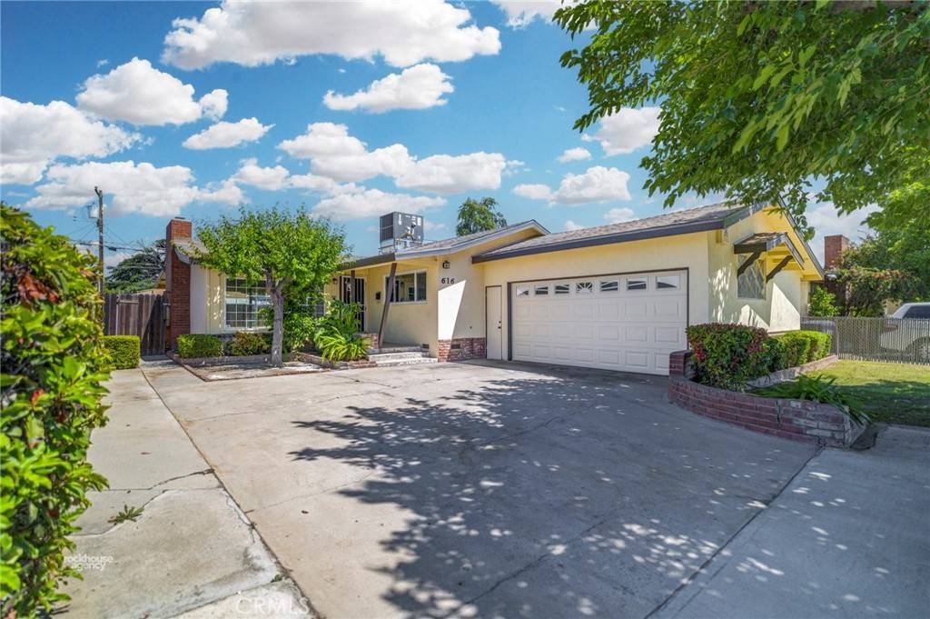 Bakersfield, CA 93304,616 Stephens DR