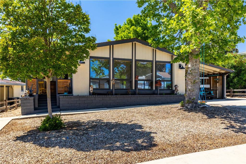 Paso Robles, CA 93446,4531 Windward WAY