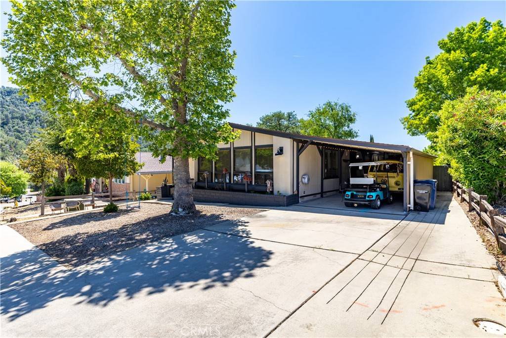 Paso Robles, CA 93446,4531 Windward WAY