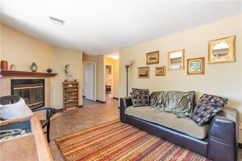 Paso Robles, CA 93446,649 Olive St