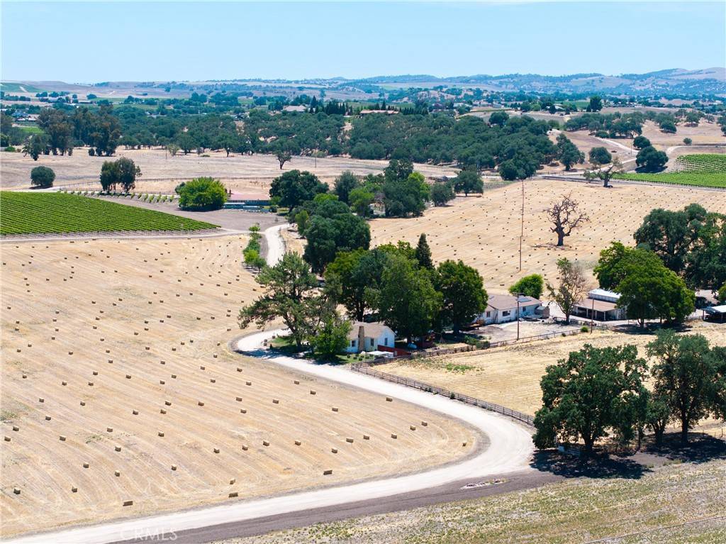 Paso Robles, CA 93446,5275 Camp 8 RD