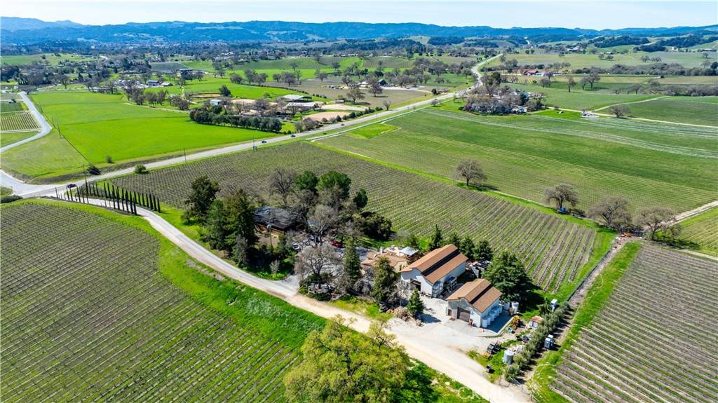 Paso Robles, CA 93446,2023 Twelve Oaks DR