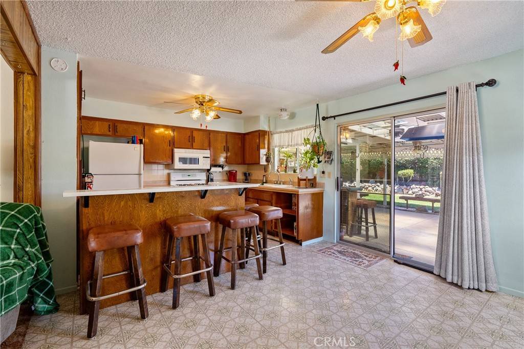 1235 Elaine ST Paso Robles, CA 93446