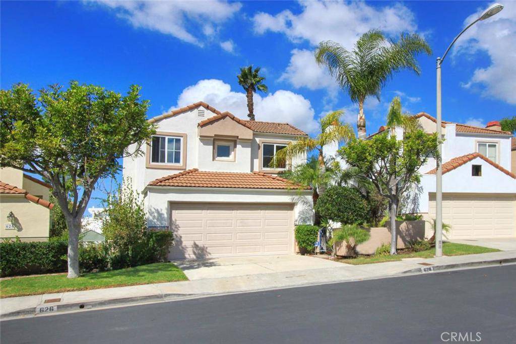 San Clemente, CA 92672,628 Via Umbroso