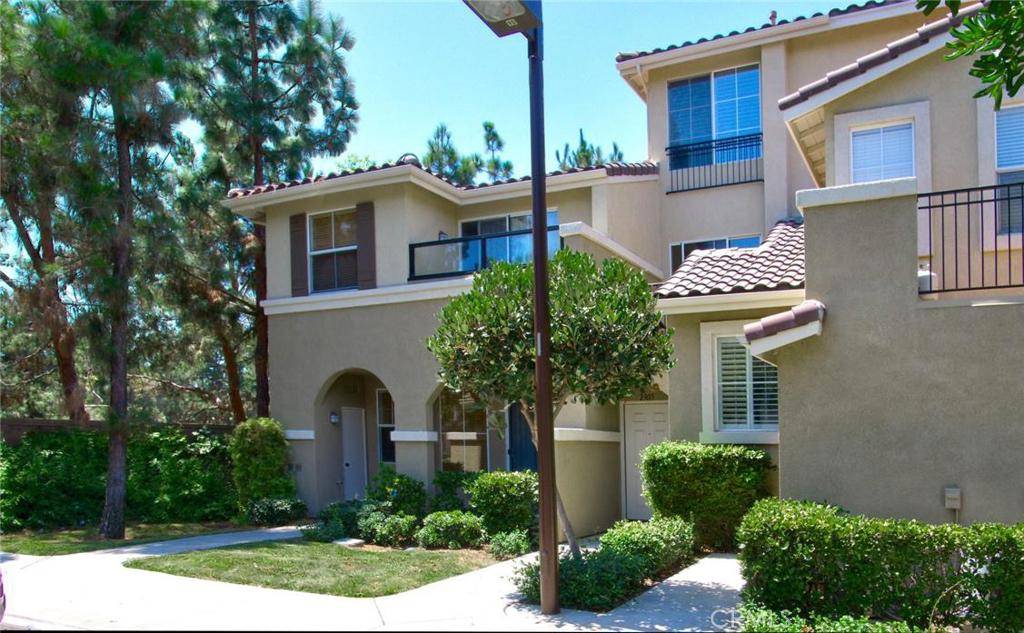 Irvine, CA 92618,2305 Crescent Oak