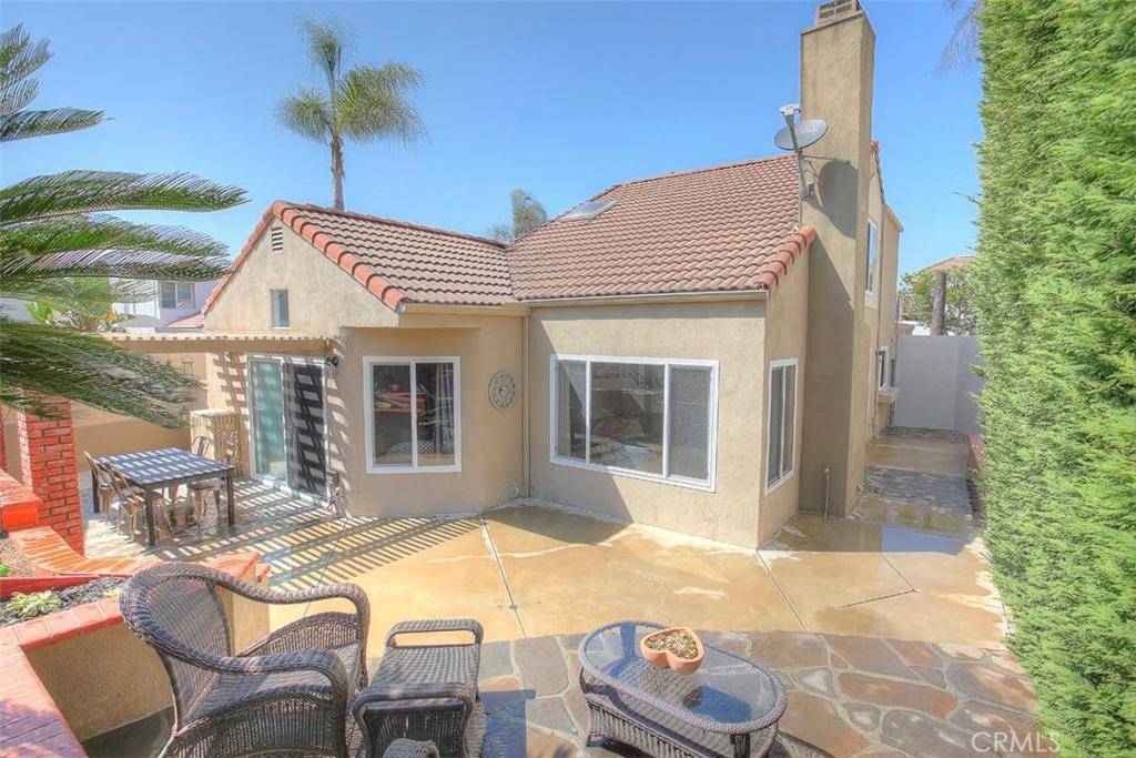 San Clemente, CA 92672,609 Via Umbroso