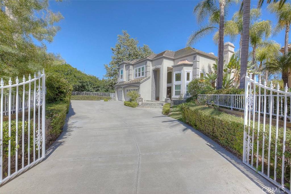 Laguna Hills, CA 92653,26962 Willow Tree LN