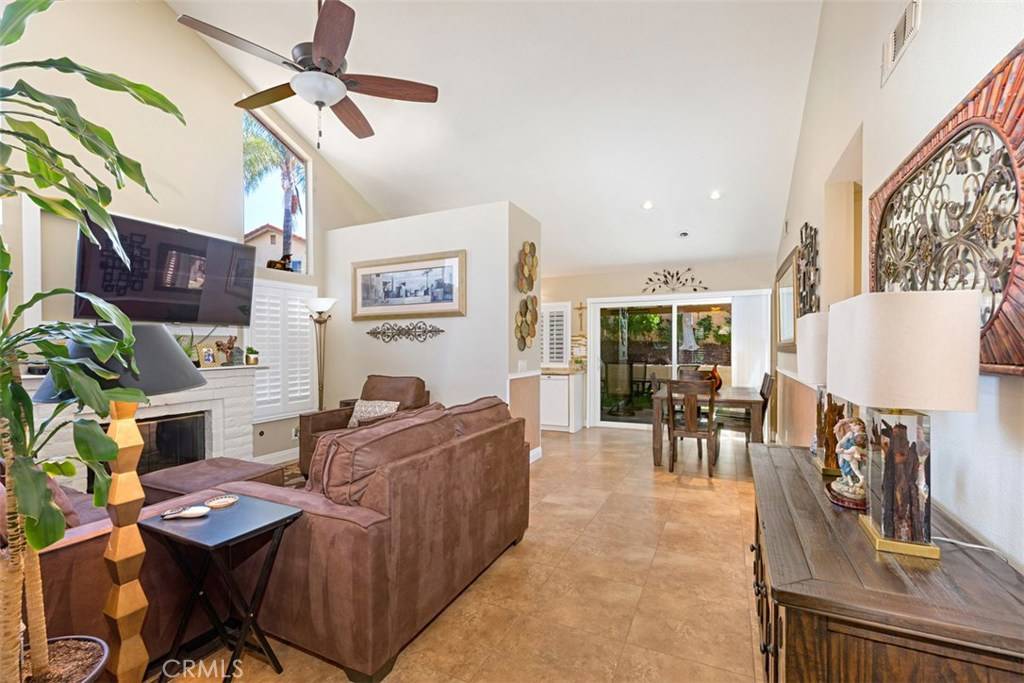 Rancho Santa Margarita, CA 92688,10 Mejorana