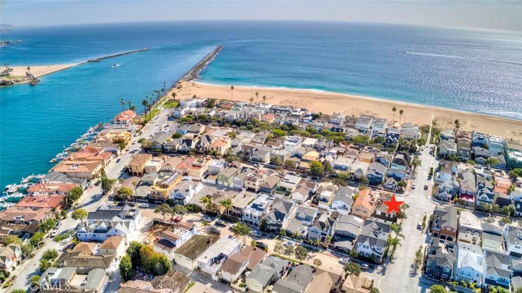 Newport Beach, CA 92661,2100 Miramar DR