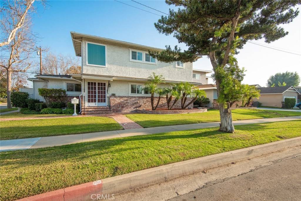 Long Beach, CA 90808,6538 E Rosebay ST