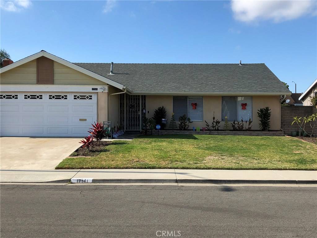 Huntington Beach, CA 92647,17141 Northfield LN